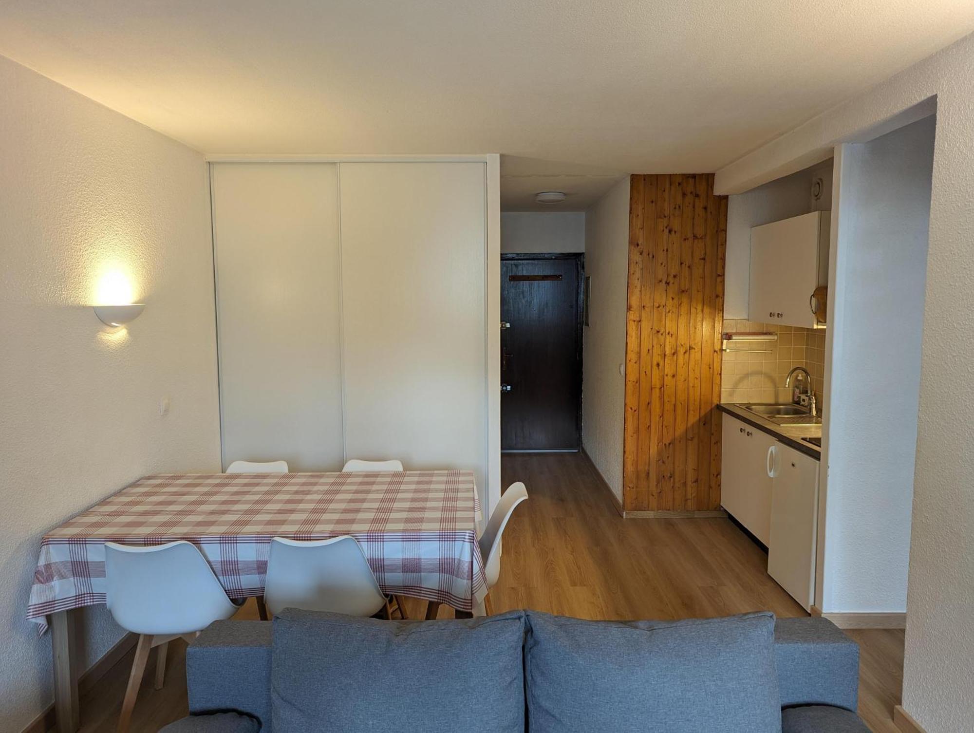 Central Spacious Flat With Private Parking Шамони Екстериор снимка